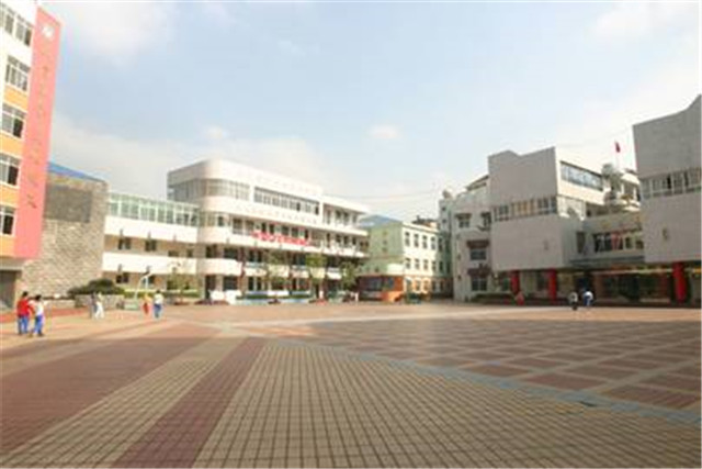 九江小学      技术与教育融合打造智慧校园